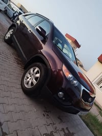 سورنتو 2012  7 راكب  وارد امريكي  محرك 4 سلندر GDI المحرك والكير مكفول...