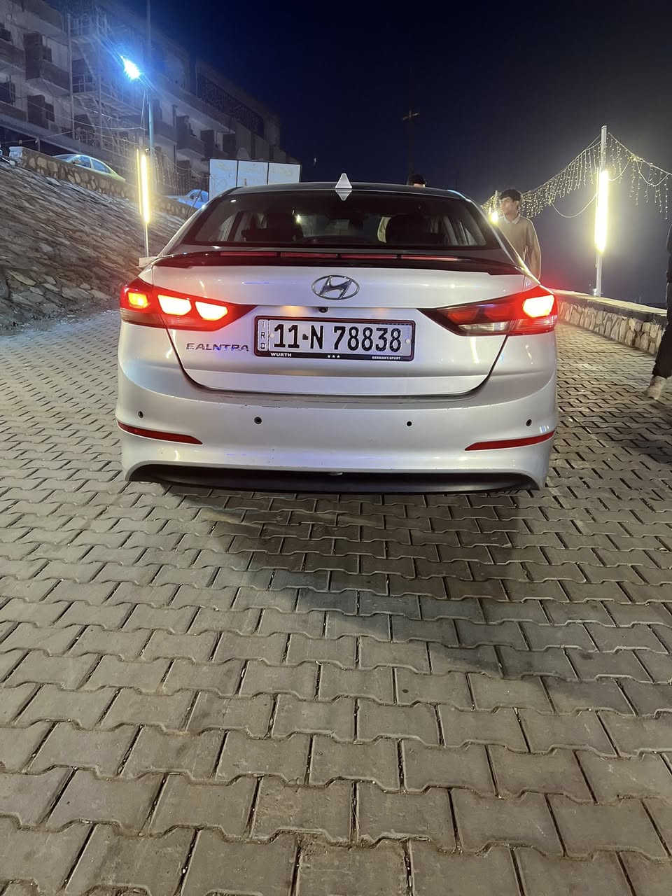 سلام عليكم النترى موديل 18 محرك 2000 دوش نص فول السياره  شغل وطلع 
***********
