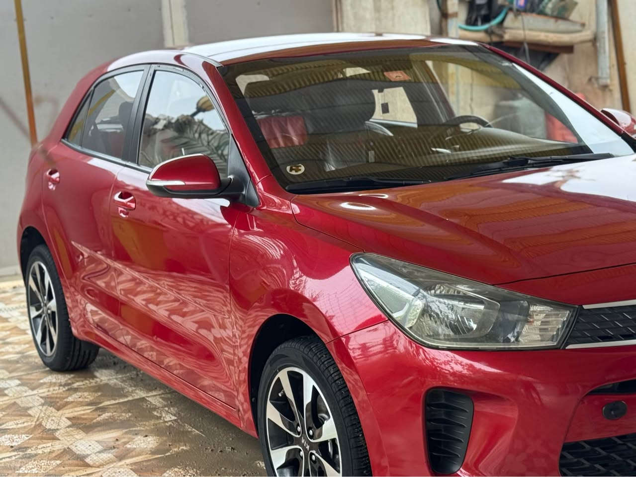 كيا ريو 2018 خليجي ( للبيع أو المراوس) مكفولة من الصبغ والضربه كير محرك كفاله رقم اربيل شاشه كامرة تحكمات ستيرن ويل كب كروم كير AT المرغوب محرك دوش العنوان ديوانية 
***********
السعر 105 ديوانية, القادسية
