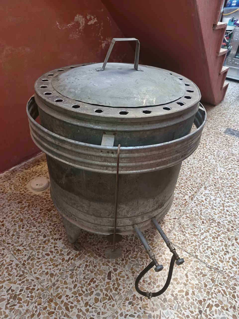 تلفزيون للبيع حجم 55اسمة LGTAlwAN QLED جديد مستخدم شي قليل فول مواصفات يشتغل عل انتر نت ب300 بي مجال بسيط
تنور اخو الجديد حجم كبير نوعية زينة ثقيل ب50
الشراي يتصل عل الارقام التالية 

***********

***********
