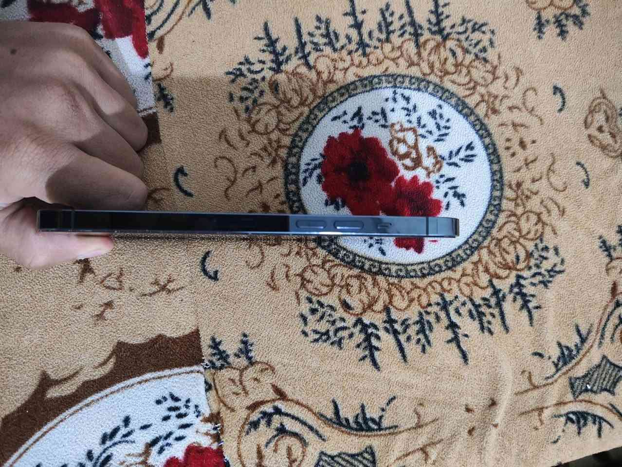 السلام عليكم
اخوان جهاز 12 برو ماكس للبيع
بطاريه 94 نضافت الجهاز 90% ممبدل بي اي شي تفحص قبل لاتاخذ
بغداد غزاليه
سعر 550  بي مجال للشراي
استفسار *********** متاح واتساب
