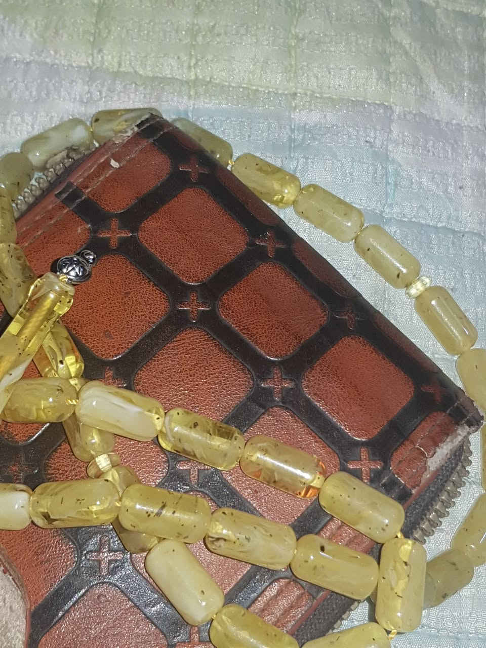 سبحه يسر ٢٠
سبحه كهرب ماعرف سعره كون اليشتريه خبره يطيني بيه سعر زين متال ابوي ذن قديمات محتاج ودبيع 
محابس عطف للبيع الواحد ١٥ ابيع مكاني حليه


**إذا كنت صاحب هذا الإعلان وتريد حذفه لأي سبب، رجاءا أرسل رسالة إلى الدعم الفني**