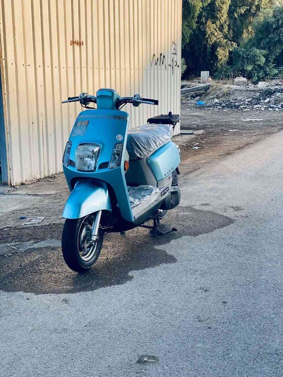 سلام عليكم دراجه بوليسي مسطره لون بحريه داخل رصاصي نوزل ختم واحد ويا المكينه دراجه خير من الله كفاله عامه على وضع الشركه بلادي برغي مامفتوح بيهه كلهه دراجه مصار هواي من نزلتهه من رمبه على أيدي أوراق كامله  سعر 1300 وبيهه مجال مكاني بغداد الراشديه مال حسينيه رقمي ***********
