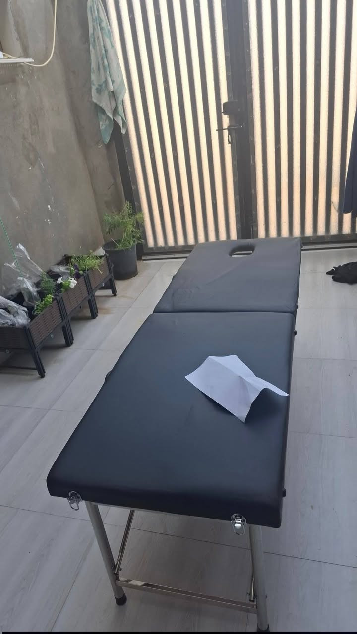 كرسي جديد ب75 ماخذي ب350
سديه جديده ب60
مرايه ب25
كاويه اصليه برازيلي ب25
‏‪***********‬‏
@إشارة
