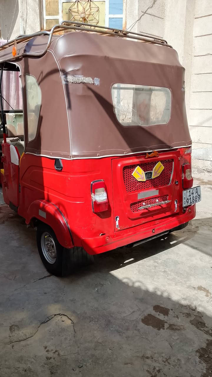 سلام عليكم شباب هاي تكتك البيع جديده موديل 22 تكتك جاحزه من كلشي رقم نكليزي بسمي تكتك مجفته شركه مره واحده تكتك.  بيه طخه خفيفه راجعه بارد وره خير من الله حلوه سعر 8300 بيه مجال رقمي وتساب ***********.    مكاني تنومه بصره
