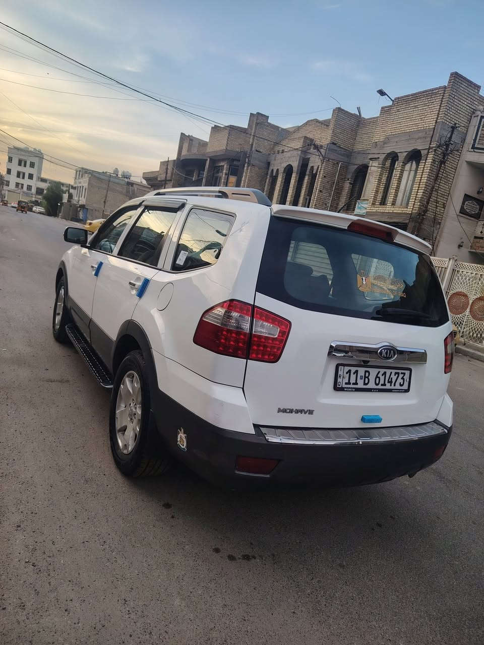 كيا موهافي للبيع موديل ٢٠١٣ محرك ٦ سبعه راكب ثلاث قطع تبريد كشنات جلد كشن كهربائي مري شفط فتحه بالقماره شاشه كبيره كامره دواره تبريد ثلج السياره بيها قطعه وحده صبغ الجاملغ الامامي فقط الباقي لاصبغ ولاتبديل رقم بغداد تحويل مباشر السعر ١١٧ ورقه مكاني بغداد البلديات ***********
