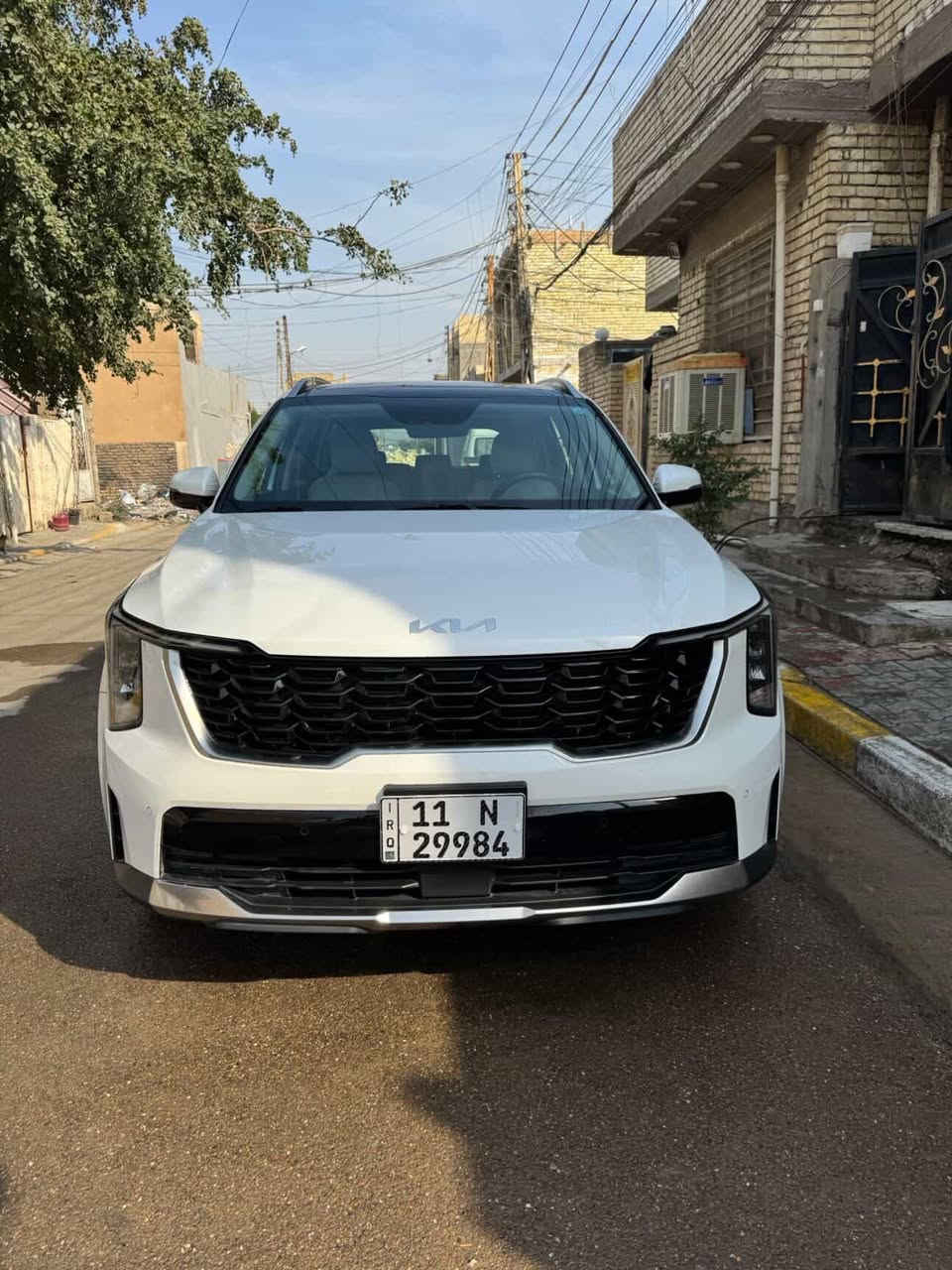 ((سلام عليكم))
للبيع كيا ((سورنتو 2024))
ماشية ((45 الاف كم فقط))
رقم بغداد الجديد سنوية جديدة
مكينة ستة سلندر 
كفاله عامة
سيارة فول 1/1 عده الكامرات الجانبية
المواصفات :- 
ويل 20
بصمة تشغيل وابواب وجنطة
كامرة خلفية
((داتا شو))
كشنات قماش ومدوشم جلد طبق الأصل 
كشنات كهرباء 
كشنات الخلفيه قلاب كهرباء 
شاشة متصله
شفتات ستيرن 
تشغيل عن بعد 
حساسات 360 
ثلاث انظمة قياده 
شحن لاسلكي
منافذ تايبسي
بصمة عدد اثنين
بلوجكتر لد
مري شفط 
ترحيب 
لد مخفي متغير الاوان 
سبعة راكب ((7))
الخ من المواصفات المعروفة …..
الاضافات :- 
السعر 320$ وبيها مجال بسيط
مكان السيارة بغداد الغزالية
للاستفسار ***********
‭***********
