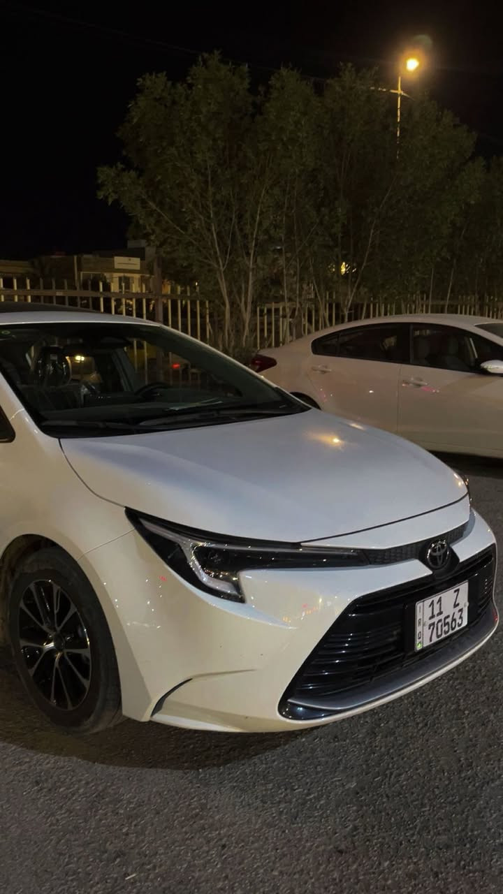 السلام عليكم 
كورلا 2025 الشكل الامريكي 
ماشيه 10الاف 
شاشه كبيره ابل كار بلي 
شاشة عدادات ديجتل 
سايد بريك دگمه 
٣ وضعيات قياده 
بصمة تشغيل وبصمة ابواب
فتحه سلايد 
وباقي المواصفات معروفه
السياره بأسمي تريد تحويل تريد وكاله 
مكفوله من كلشي وجاهزه ما ينصرف عليها كلشي
ومبدل دهن جديد ماشي عليه الف بس 
 سعره السياره 152 بيها مجال بسيط 
مكان السياره ديوانيه 
استفسار اتصل 
***********
