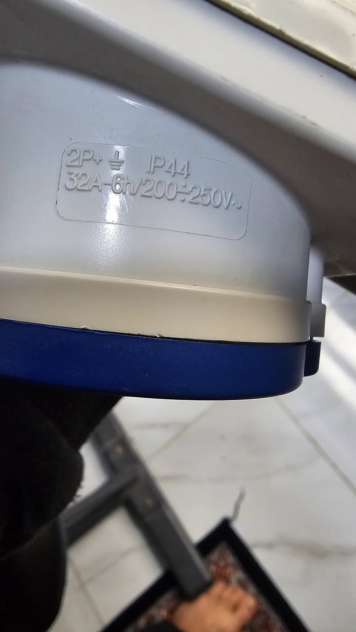 سلام عليكم
٣٢ امبير أصلي يطالي للتواصل***********
