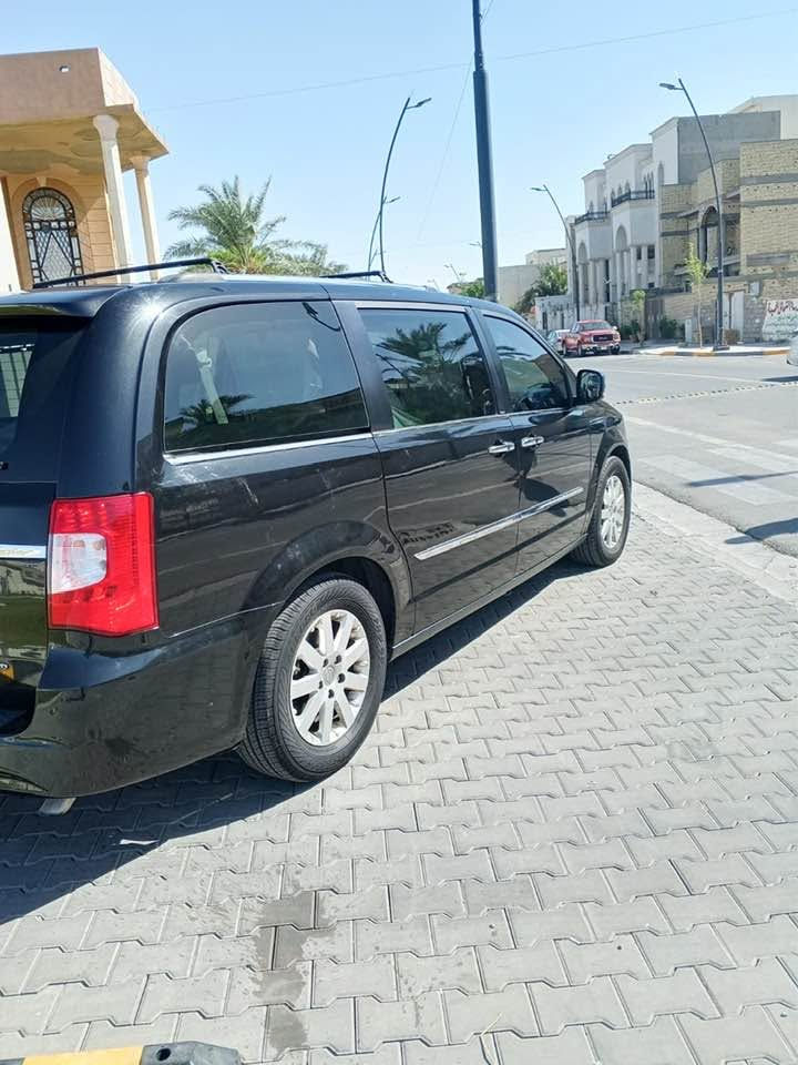 السلام عليكم دوج كلايسلرللبيع خليجيه لمتددفول لفول بيبان كهربائية جام 6 كهربائيه صندوك كهرباائي كشنات تدفئه لاماميه ولخلفيه تدئفة ستيرن تدفئه دواسات كهربائيه مكينه كيرتبريدنعمه من الله تسجيل جديدمسقط الهة سياره رقم بصره باقيه فقط على الكمرك تدفع كامله اولياتهة بلمرور السعر130 وبيهة مجال لاتصال ***********
