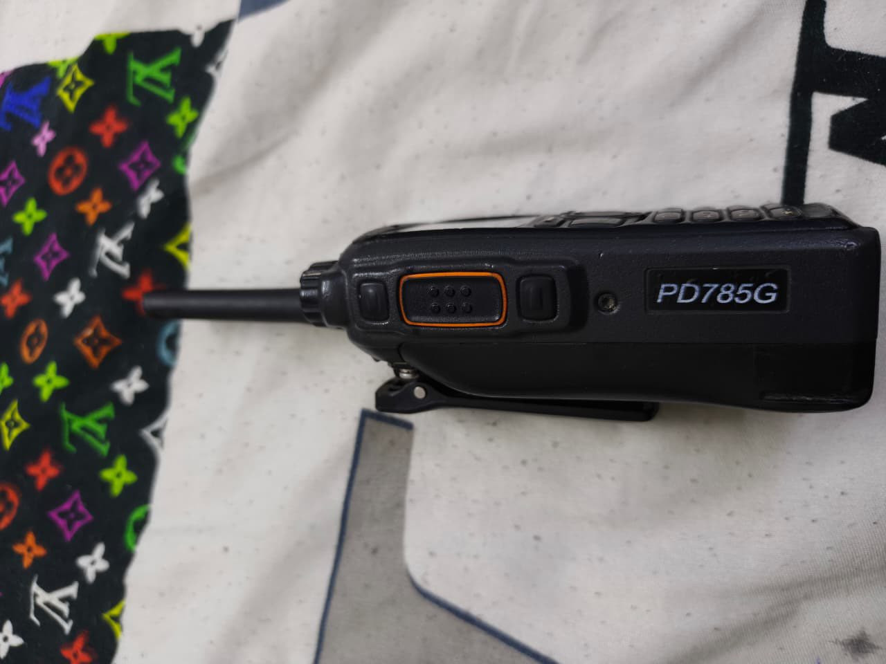 هايتيرا اصلي وكالة مصفر غير مبرمج وغير مقفل
ويا سماعة شفافة VIP وغراضة كاملة
سعره 450 الف
ملاحظة هذا فول كربشن فول كربشن مو عادي


**إذا كنت صاحب هذا الإعلان وتريد حذفه لأي سبب، رجاءا أرسل رسالة إلى الدعم الفني**