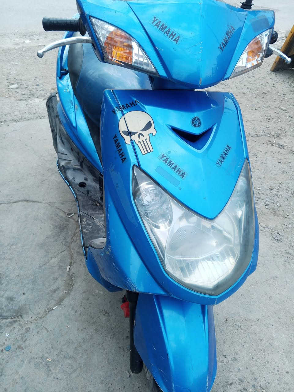 دراجة سكنس فحل
للبيع السعر 600  وبيها شوي مجال العنوان الحريه ساحه عدن المكينه ستندر برغي واحد مفتوح بيها  ***********
