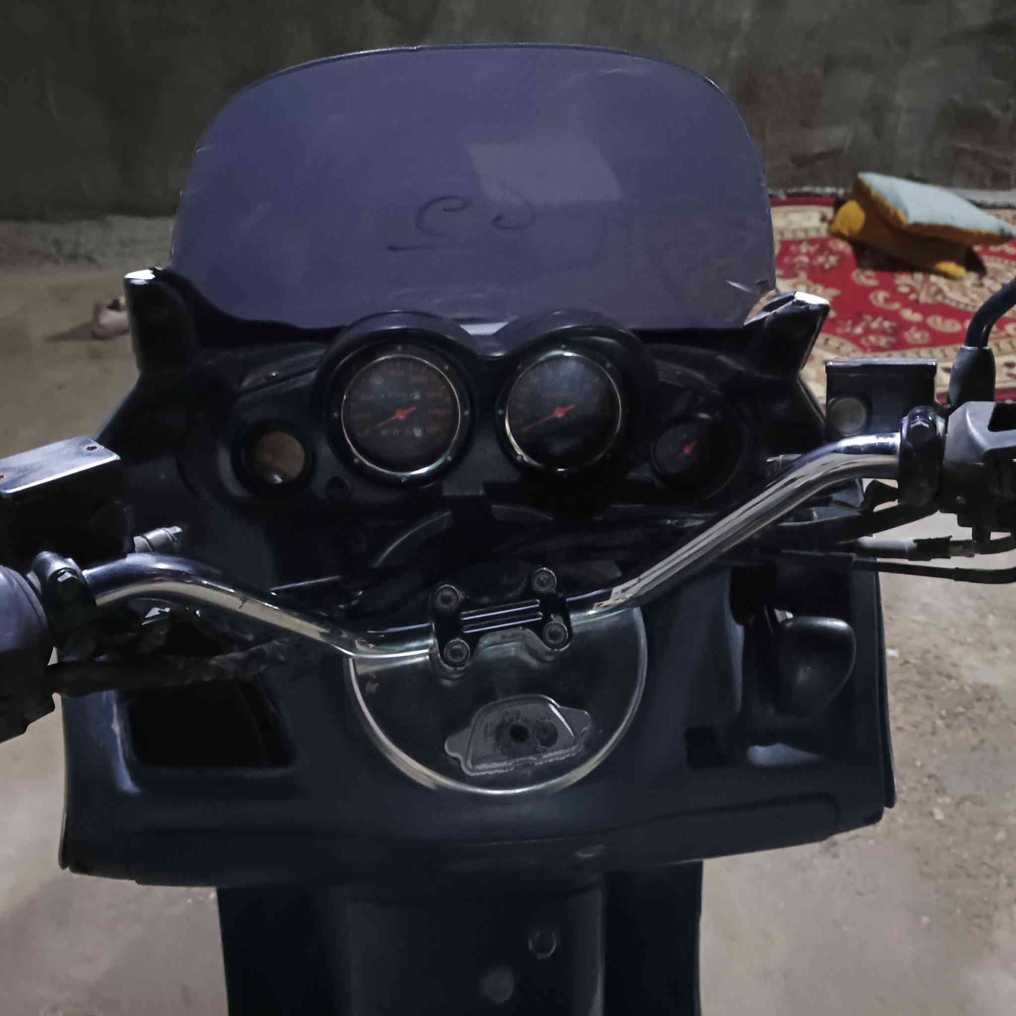 سلام عليكم درجة لبيع 0/6درجه مكفول باتري جديد و كابريته جديد  مكان بابل الحله رجان لمو شري لايتصال على رقم *********** . سعر 850وبها مجال .
