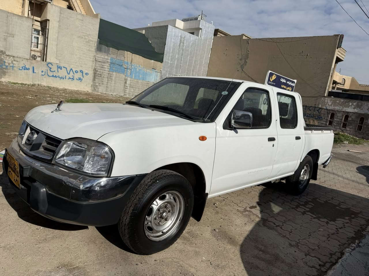 نيسان بيك أب دبل قمارة موديل 2012
 • بدون صبغ فقط بيها تكحيل و ٢ مكان بارد
 • كلشي بيها جديد و (بلدي).
 • السيارة نظيفة جدًا 
كلشي بيها بشرط 
السعر: 120 (قابل للتفاوض)
مكان السياره اربيل


**إذا كنت صاحب هذا الإعلان وتريد حذفه لأي سبب، رجاءا أرسل رسالة إلى الدعم الفني**