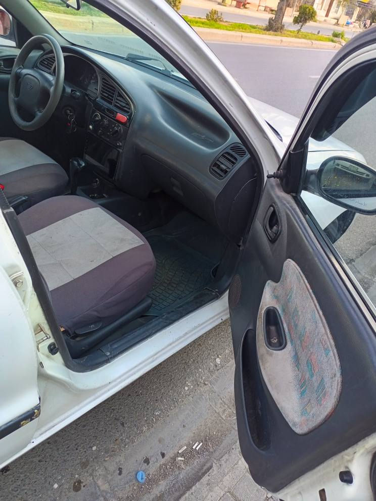 دايو لانوس موديل 2000
كير اوتوماتيك كير صدر تايرت شرط
سنويه جديد بسمي لحد 30
*********** كركوك, العراق
