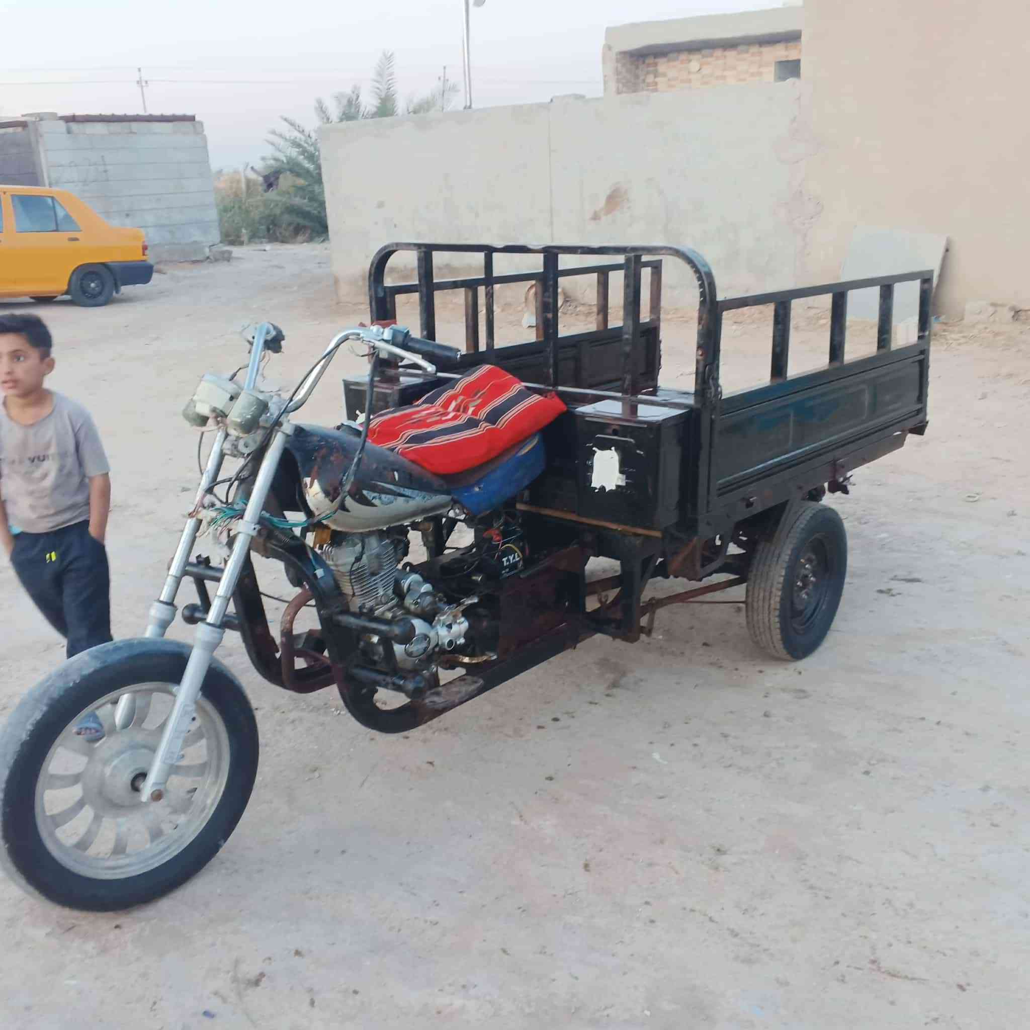 سلام عليكم شباب ستوتة للبيع كلك كلك مكفولة من السرقة 
السعر ٤٥٠ وبية مجال مكان ديوانية دغارة وهاذة رقمي***********
