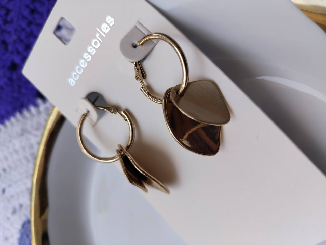 اكسسوارات حلوة تلوگ الوجهج الحلو🦋♥️
عدنا توصيل لكل مكان داخل بلد الفين
القطع  تصوير حقيقي 🌸😘


**إذا كنت صاحب هذا الإعلان وتريد حذفه لأي سبب، رجاءا أرسل رسالة إلى الدعم الفني**