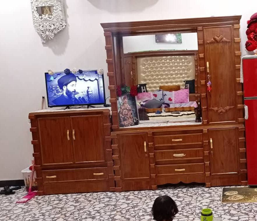 غرفه صاج درجه اولى سبب البيع الخشاب ضخمم والغرفه صغير
سعر مليون ونص عل فحص +964 781 498 6977 للاستفسار


**إذا كنت صاحب هذا الإعلان وتريد حذفه لأي سبب، رجاءا أرسل رسالة إلى الدعم الفني**