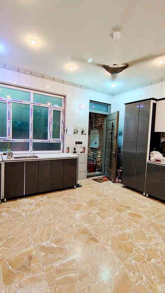 ذار للبيع موقع مميز 
طابو زراعي سند 25
الموقع حله شارع الخدمي نادر الاولى الامام الحسن
المساحة 215م² (10×21.5)
طابقين :- الطابق الاول
كراج حديقة مطبخ حار بارد استقبال هول مجمع صحيات غرفتين نوم مناور 
الطابق الثاني
3 غرف نوم وصاله ومجمع صحيات وسطحين 
للاستفسار 
اتصل بالارقام التاليه 
***********
***********
موقع المكتب حله نادر الاولى الشارع الرئيسي مقابيل دائره اتصالات بابل 
مكتب علي السلطاني للعقار
35
