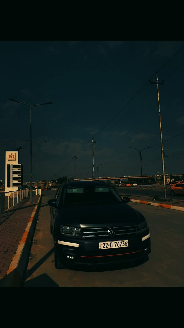 من رخصة الادمن
Volkswagen Tiguan 
فولكسفاغن تيكوان (بانوراما، 7 مقاعد)

موديل :2020 
الصنف : SEL
سعة المحرك :  4 سلندر 2.00cc turbo مسوينها دبل كازكيت يعني فول عادي وما عليك زود 
  
الوارد : وارد امريكا :- حادث خفيف(صبغ بنيد وربع جامرلغ نفسه معدل بارد ورصعه خفيفه ب باب خلفي ) 

رقم الشاصي: 3VV3B7AX5LM121864
اللون الخارجي : فيلي 
اللون الداخلي : جلد اسود
قراءة العداد :48الف ميل

الرقم : اربيل- العراق - تحويل وكاله 

السعر :18,200$  (182$) قابل للتفاوض 

الاضافات

- مقود D وS
- بانوراما
- 7 راكب
- رادار امامي خلفي
- شاشه كبيره
- شاحن واير ليس
- حساس مرايا جانبيه (نقطه عمياء) 

- ويل كب بلون سياره
-  تبريد خلفي وامامي
-  نظام مساعدة عدم الانحراف عن الطريق 
- نظام carplay wireless 
-  شاشة وسطية
-  نظام النقطة العمياء 
-  هاند بريك بصمة + اوتوو هولد
- نظام توقف تلقائي عند الرجوع
 -  كاميرة خلفية بدقة عالية 
 -  نوع مقعد السايق: كهربائي - جلد - تدفئة
 
-  المصابيح:   - إضاءة ليد
  

مكان سياره كركوك 
***********
