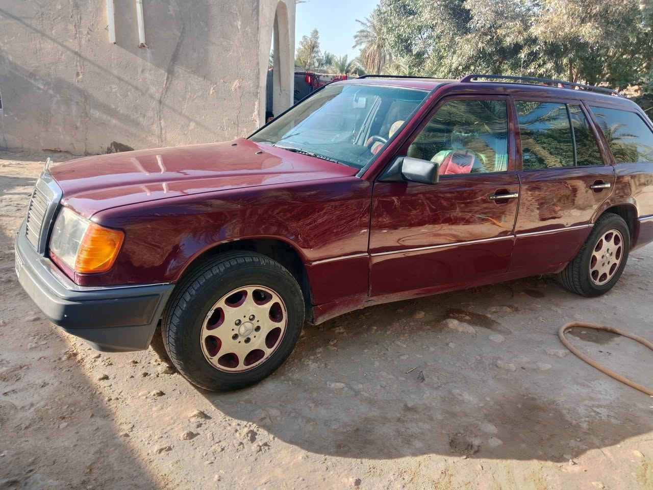 سلام عليكم مرسيدس دب استيشن
موديل 91 سياره

السياره با أسمي سنويه لغايه2030

محرك بطه ٣٠٠٠ سياره نضيفه 
قواعد دبلات بلاديه

مكان سياره نجف

 سعر ٧٢وبيه مجال 

اتصال فقط وتساب \***********
