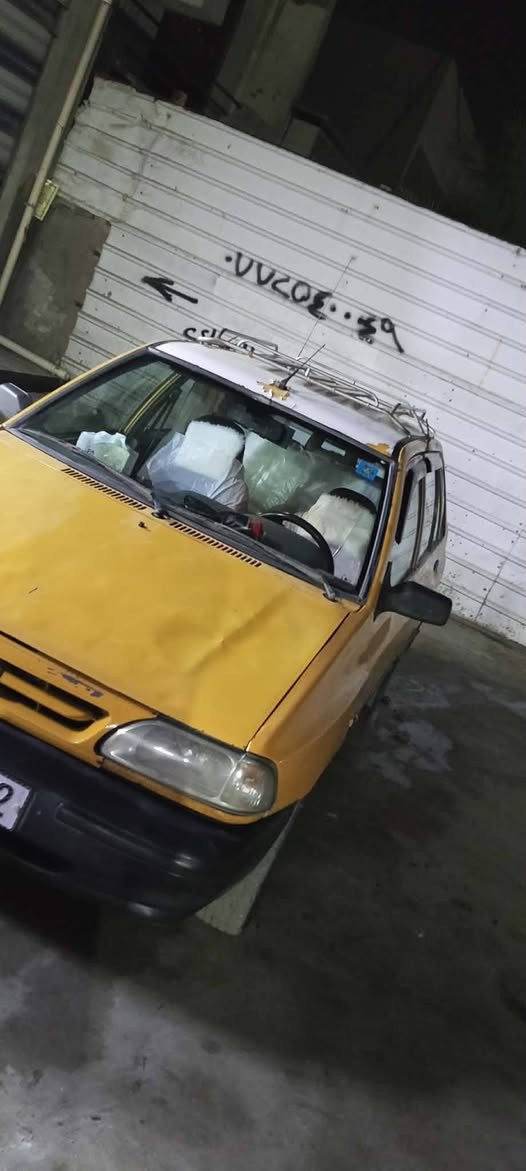 السلام عليكم سايبه موديل ٢٠١١ بسمي مصفره هيئه وغرامات مكينه جديده ألكير بي صوت *********** السعر ٢٢ وبيها مجال العنوان قرب مرور ألحسينيه
