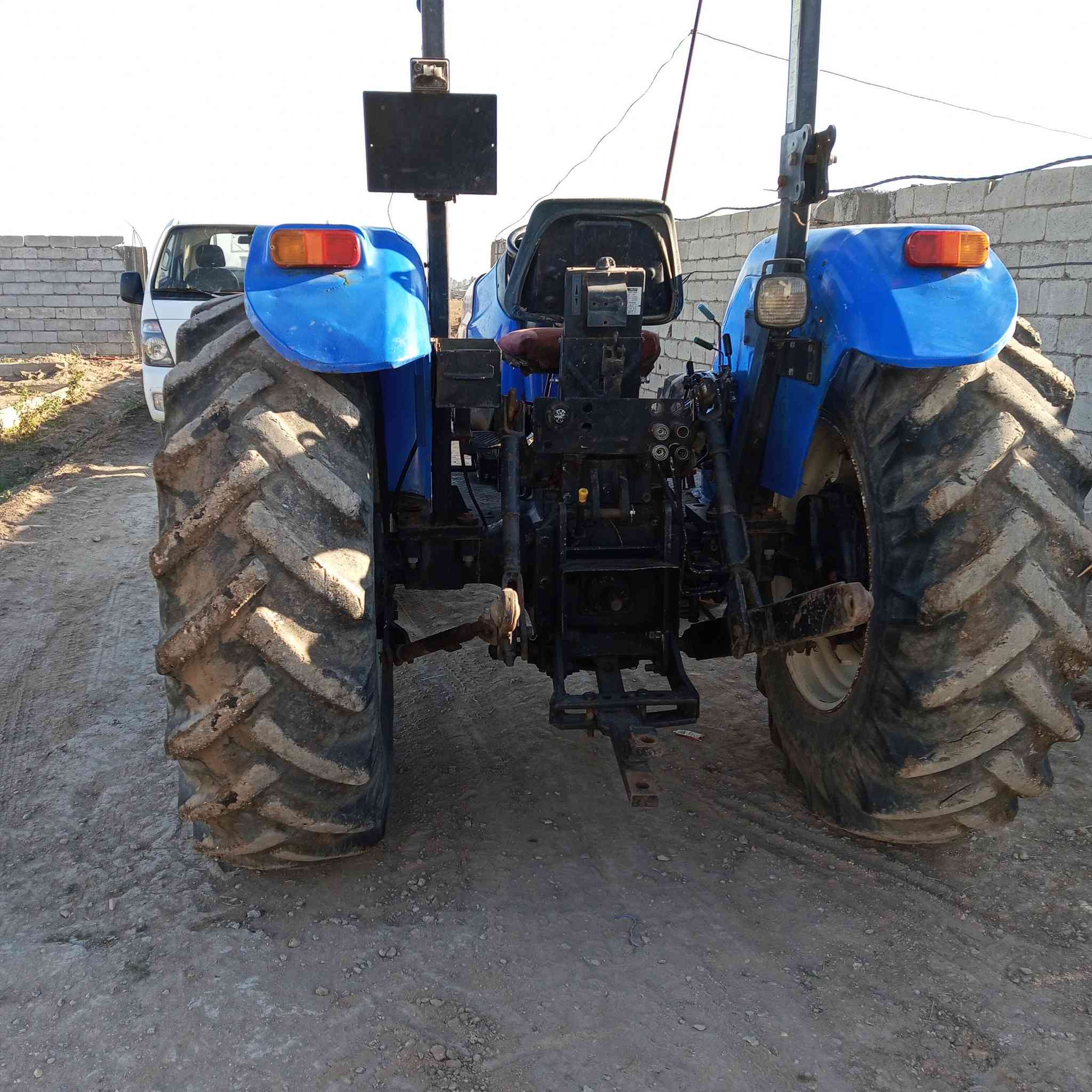 مكينه نيوهولند موديل١٤ كتاب شركة كير ومحرك وكسل السعر ٢٢وبيه مجل المكان ابو غريب سريع الرضوانيه اخوان/ مكلف بنشر رقم صاحب المكينه ***********/***********
