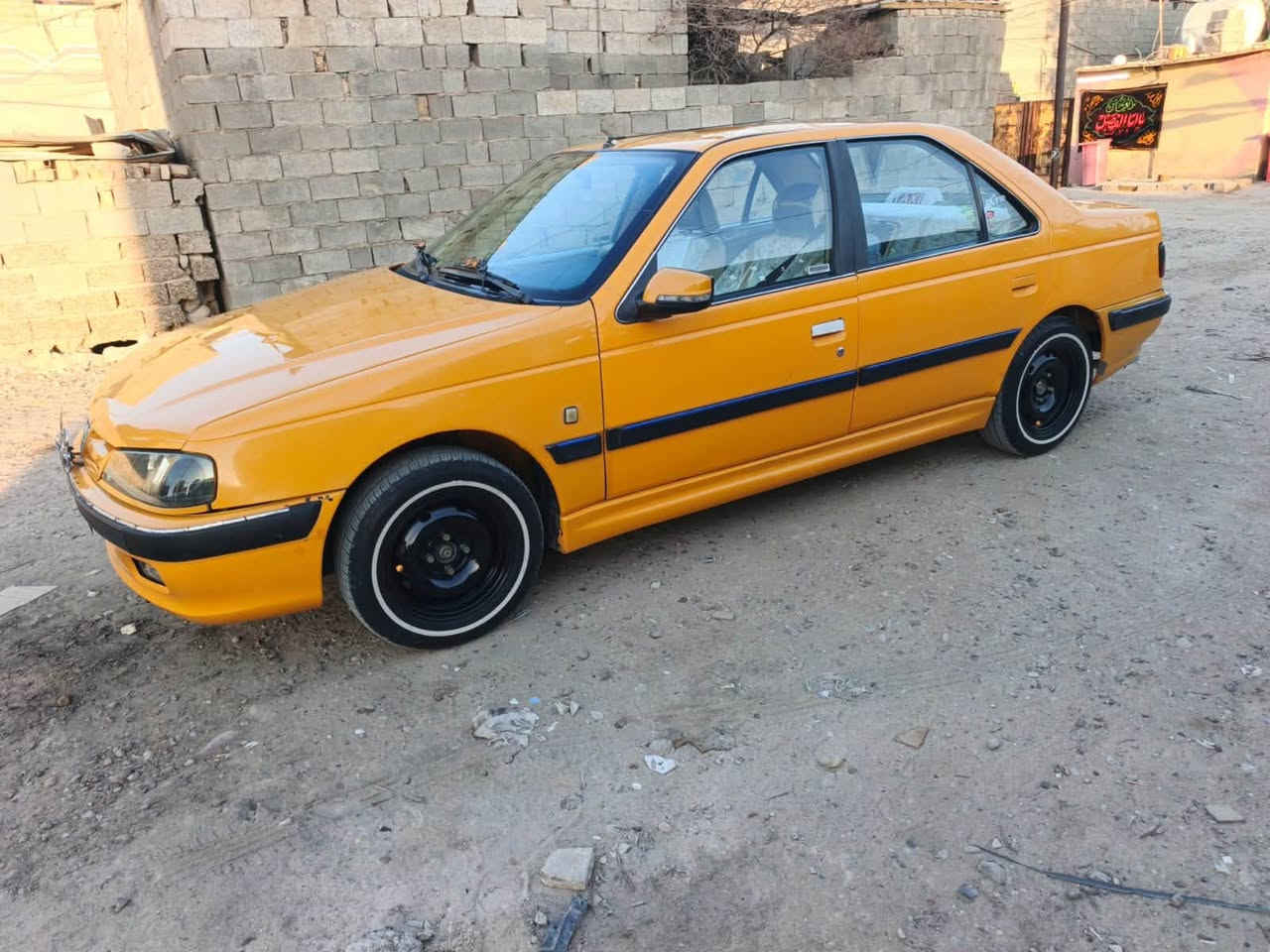 السلام عليكم بيجو باص موديل 2018سياره نضيفه و كامله تبريد تدفئه  شغال  مكان بغداد فلكه حي النصر (مطلوبه هيهئ5سنوات) سعررر(50) وبيه مجال الرقم ***********
