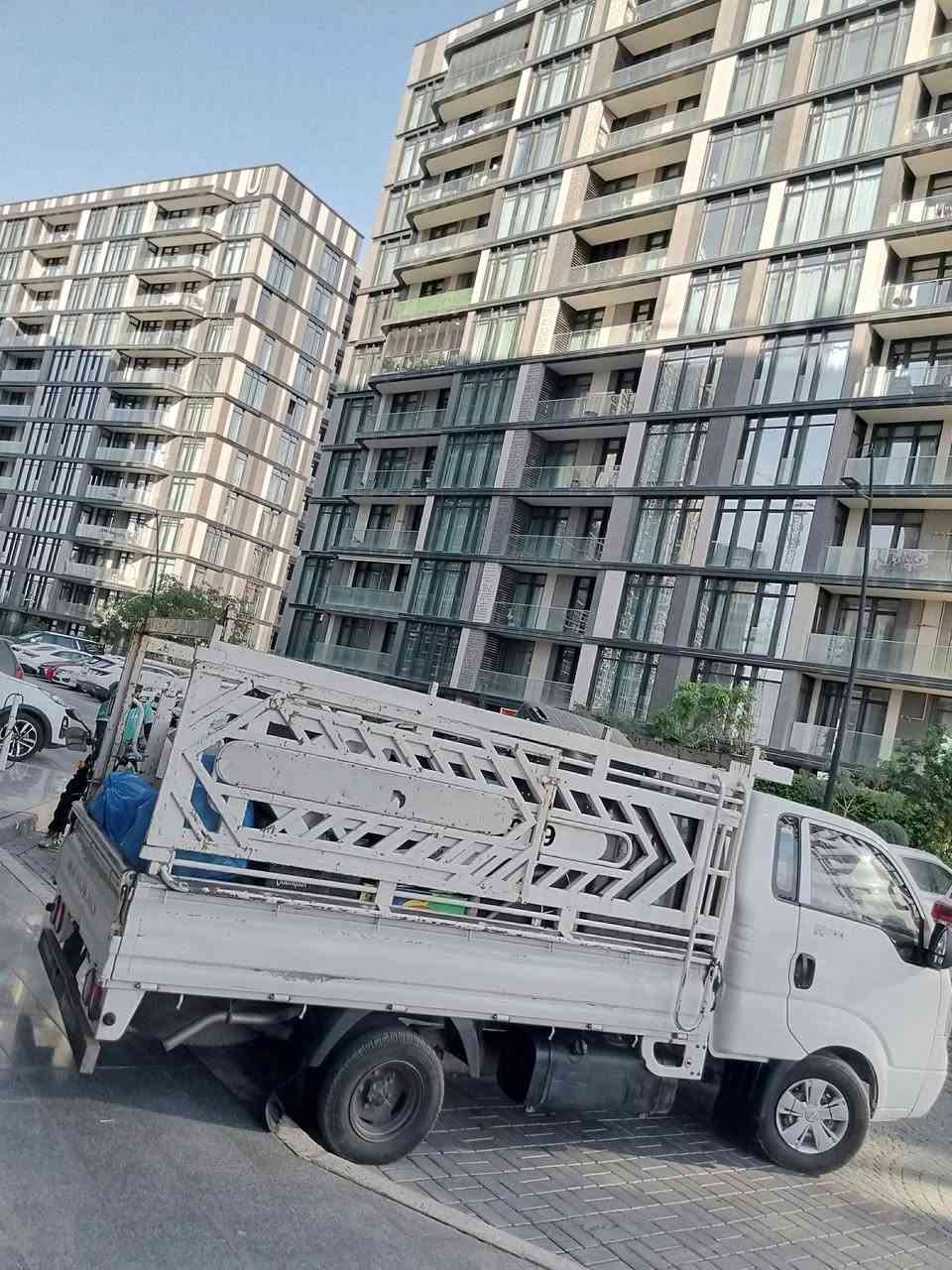 السلام عليكم🙋‍♂️ زبائننا الكرام
***********
*********** اتصال/ *يوجدلدينا كيا حمل لنقل الأثاث داخل وخارج بغداد وبسمايه وجميع المحافظات🌎🧿وبأسعار مناسبا 💸💸💸💸
***********اتصال/ ويانه كلشي سهل باذن الله ***********
 من نقل الاثاث العام 🌹والتحويلات من بيت💚الى بيت* اخر 🏘️ 💒🏯🏯🏯🏯🏯
ومن بغداد الى المحافظات او بالعكس
 توجد سيارات (كيا بنگو/🚛/) وكادر كامل من العمال الموهوبين في حمل الاثاث الاتصال على الرقام التالية ***********
         ***********
