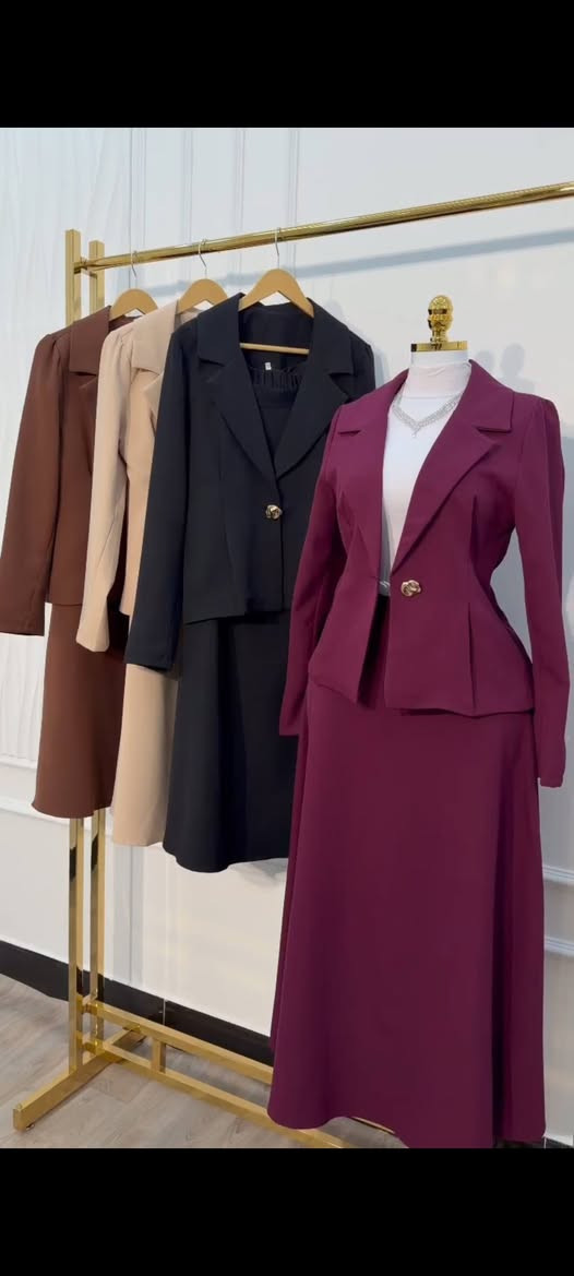 إن هذا لرزقنا مآله من نفاد ✨
جديد سترا مبطنه+ تنوره 
#السعر30الف خامه دابل 
القياس:  38/40/42/44/46/48
توصيل 5 لجميع المحافظات


**إذا كنت صاحب هذا الإعلان وتريد حذفه لأي سبب، رجاءا أرسل رسالة إلى الدعم الفني**