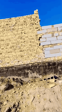 اسلام اعليكم خلفه بناء متفرغ واني خادم لجميع اي شي عدك حسب لتفاق تفليش عكاده صب كونكريت اي شي واني خادم ***********
