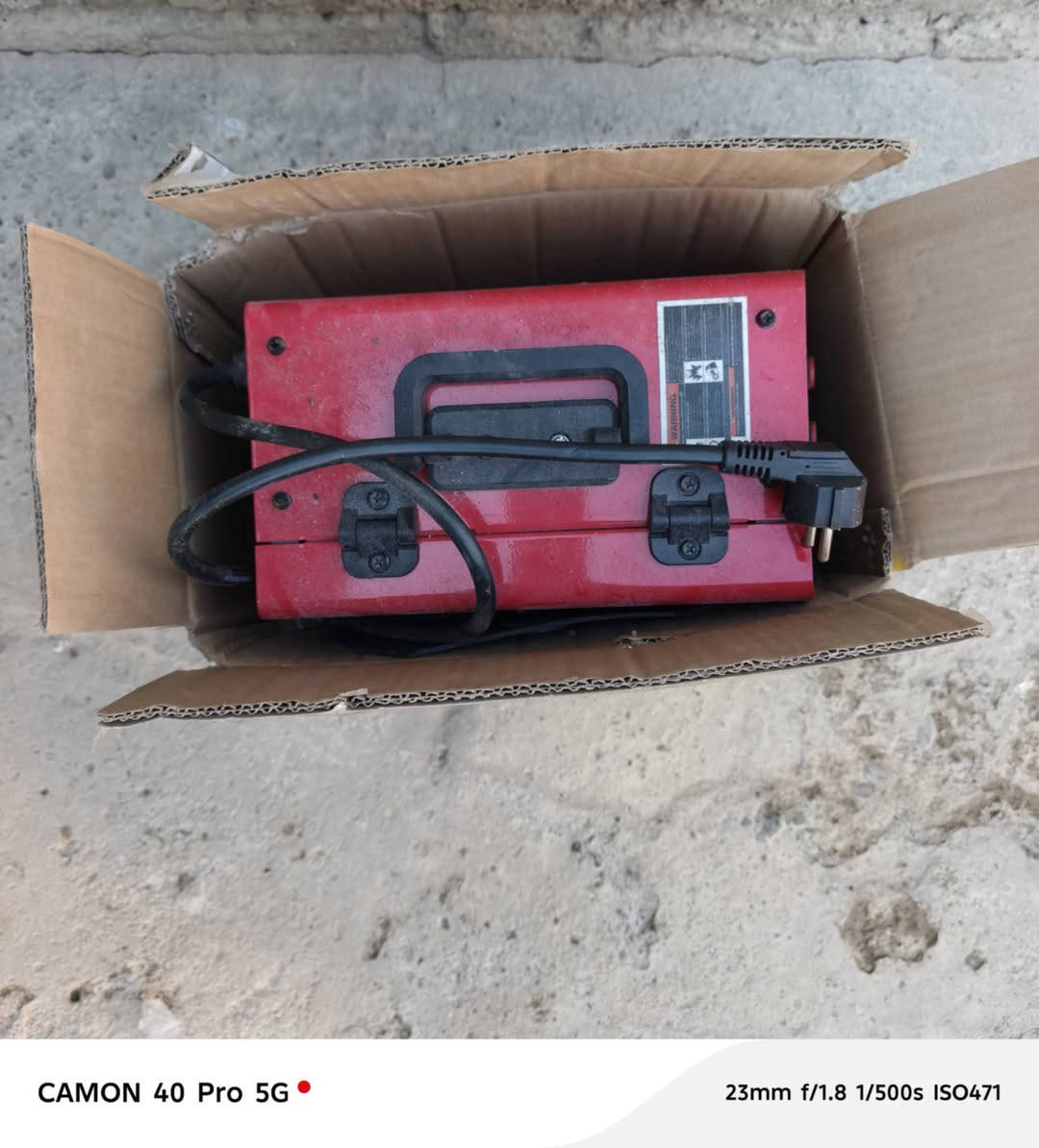 مكينه لحيم شرط شغال غير مستخدم مع كامل ملحقات يده لحيم كيبلات تلحم اركون مع شريط واير سعر 75 الف  عنوان موصل كوكجلي قرب مجمع الشرق التواصل ع خاص


**إذا كنت صاحب هذا الإعلان وتريد حذفه لأي سبب، رجاءا أرسل رسالة إلى الدعم الفني**