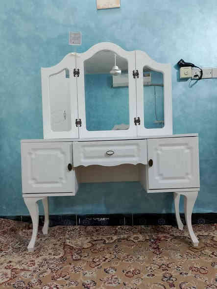 السلام عليكم ورحمه الله وبركاته
غرفة نوم تركيه مستعملة للبيع بسعر مناسب جدا 400 الف،مكاني كربلاء الرقم ***********
