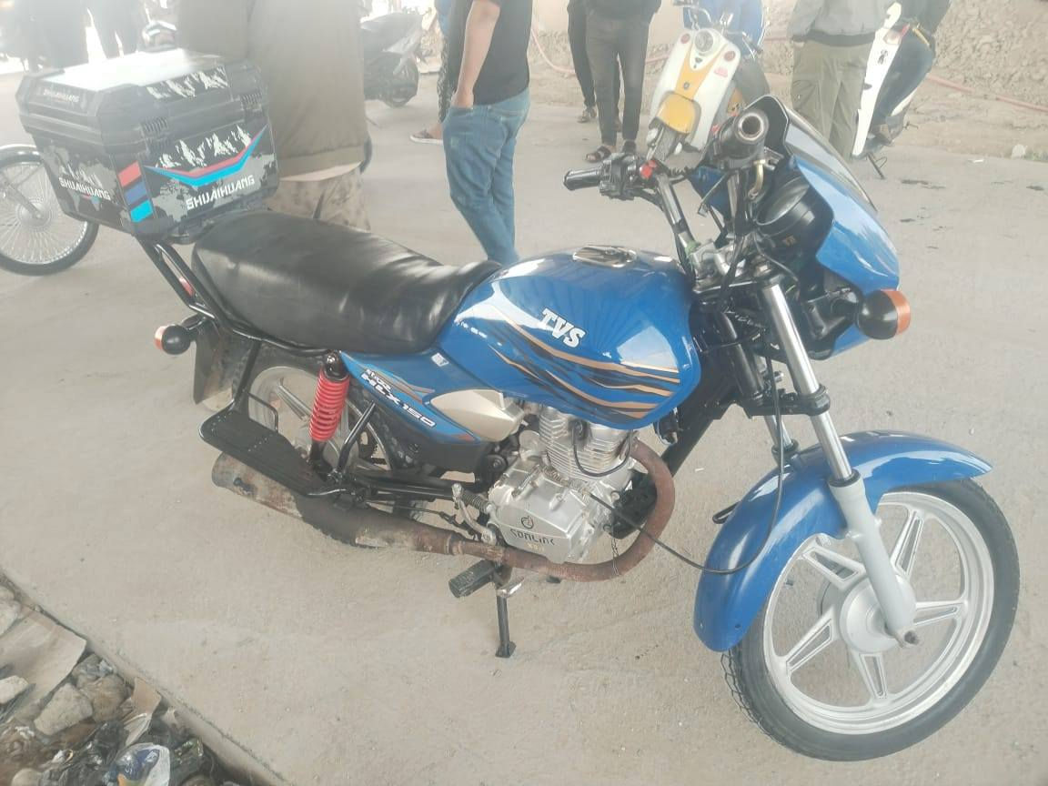 دراجة تي في اس للبيع فقط
مرقمة وجاهزه مداور ثاني يوم مكينه نظيفه الكشر كدام عينك نظيف وجاهزه السعر مليون و٢٠٠
العنوان الناصريه المركز
رقم الهاتف ***********
