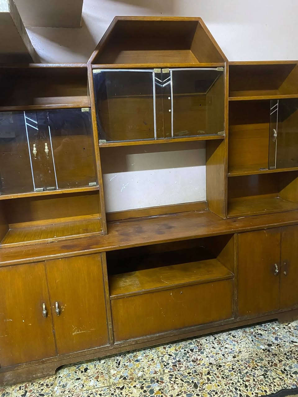السلام عليكم بوفيه للبيع بسعر مناسب الموقع الكريعات


**إذا كنت صاحب هذا الإعلان وتريد حذفه لأي سبب، رجاءا أرسل رسالة إلى الدعم الفني**