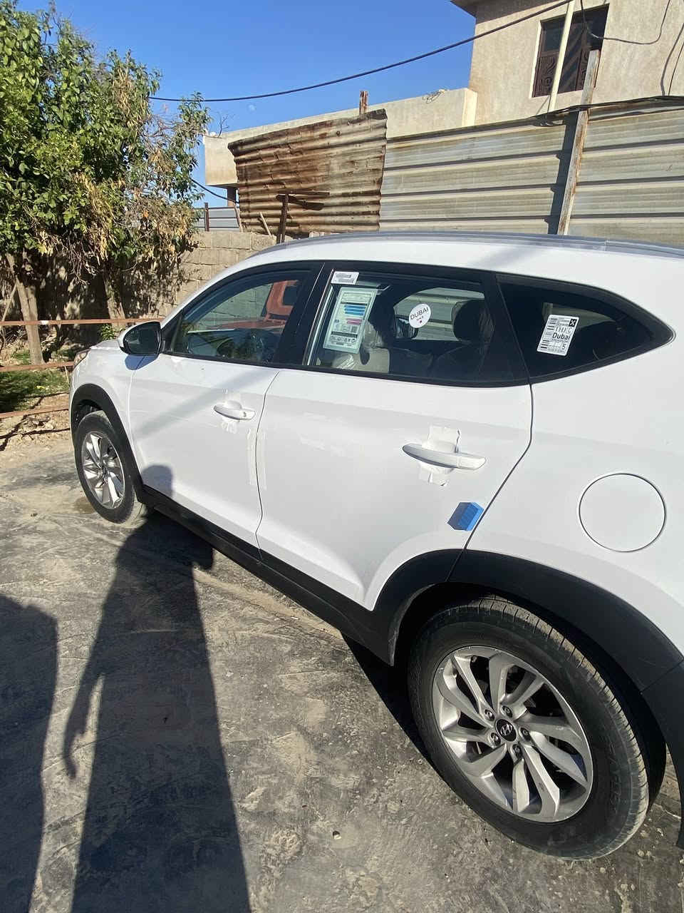 السلام عليكم للبيع توسان ٢٠١٦ وارد محرك 2.0 GDi
سياره نص فول ماشيه ١٠٧ سياره جديد كير مكينه مكفولات السياره بسمي حادثه جاملغ امامي ومعدل ع البارد وبيه هنا صبغ بنيد اثر تكشير وشويه من الجاملغ الخلفي واضحات بالصور  صدر جديد سياره اي نقص مابيه السعر ١٤٨ وبيه مجال للشراي وترهم مراوس حسب القناعه مكاني جسر المثنى مقابل جزيره بغداد السياحيه ***********
