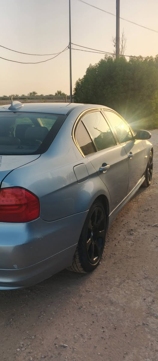 Bmw e90 2011مكينه وكير وتبريد كله كفاله للبيع مستعجل على البيعه . ***********وبيه مجال
