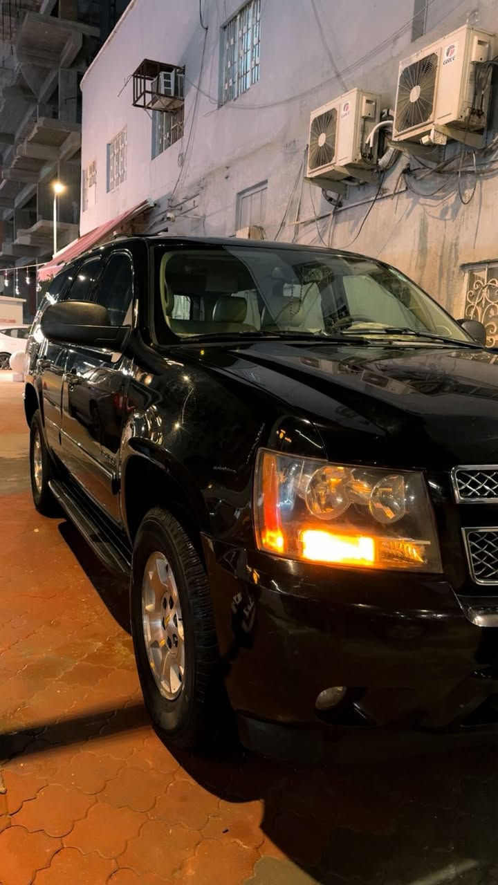 تاهو 2013 Ltz خليجي وكالة الغانم
مكفوله كفاله عامه جديده داخل وخارج 
فول مواصفات للاخير 
السعر ٢٨٠ وبيها مجال.  ***********
