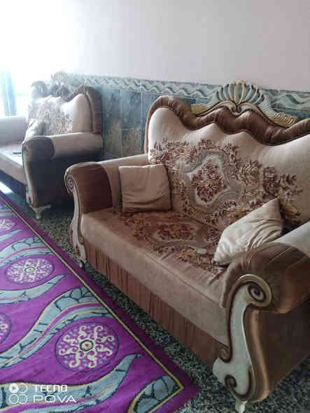 السلام عليكم غراض بيت مستعمله قليل للبيع كلمن وسعره مكان زعفرانيه نهايه الاربع شوارع يم معمل الغاز للاستفسار الاتصال على الرقم ***********
