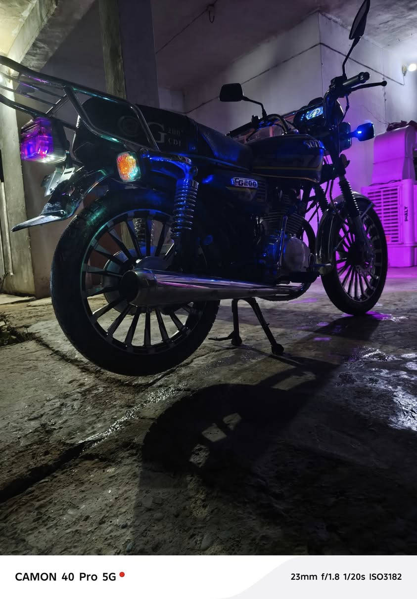 سلام عليكم دراجه 2025ماشيه٣٠٠٠وراغ بسمي تشقيل عن بعد دشبول عرض فيديو دراجه خير من الله سعر ٧٧٥وبيهه مجال مكاني بسمايه ناحيت الوحده***********
