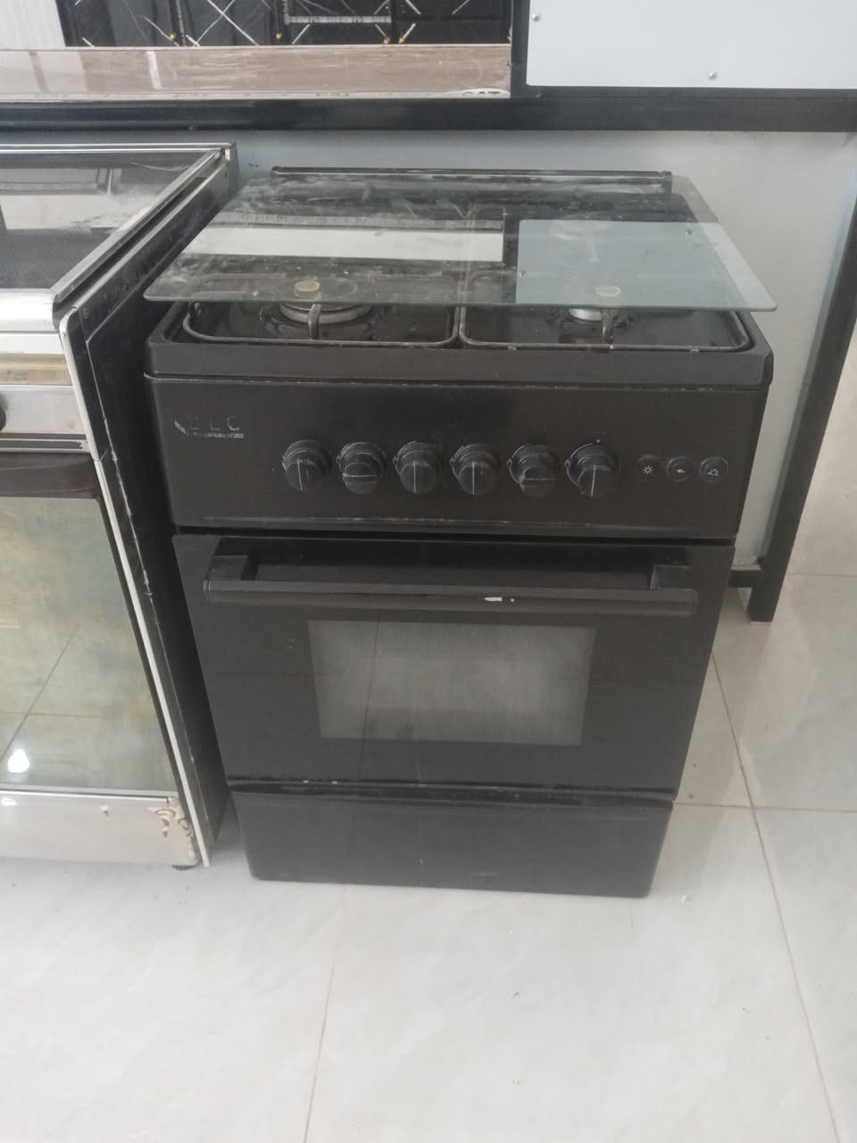 يوجد غراض جديد ومستخدم الاستفسار على هاذا الرقم ***********
