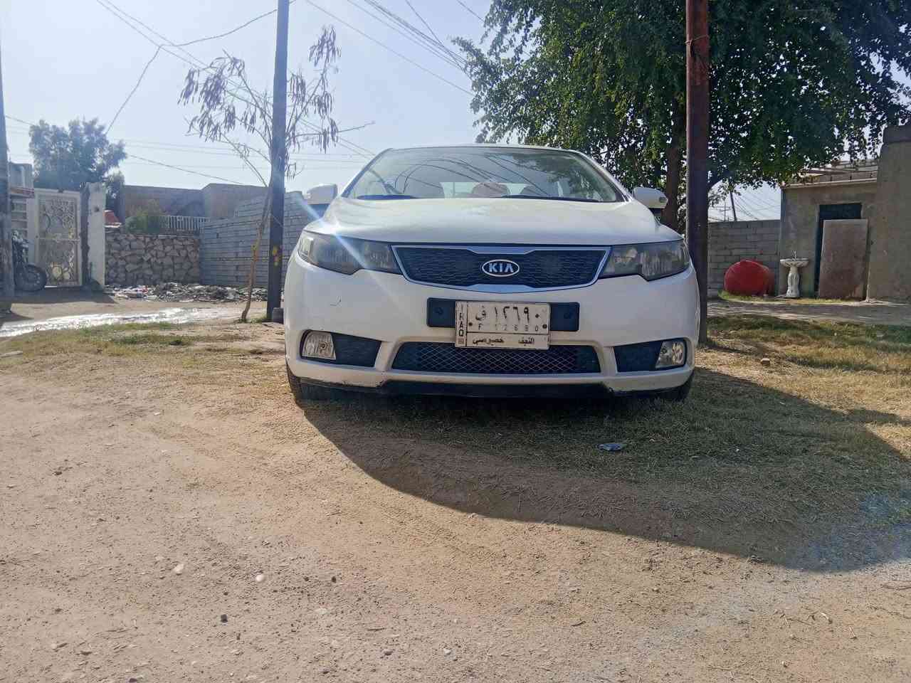 سلام عليكم سيراتو 2010 خليجي 1600 فول مواصفات واحد على واحد فتحة ب قمارة اشاير ب مرى كشنات جلد  سنوية ل 2030  بية قطعتين صبغ بدون دواخل وبدون ضربة قوية تخم تاير وحدادية كلة جديد السعرة 95 وبية مجال مكاني نجف لتواصل ***********
