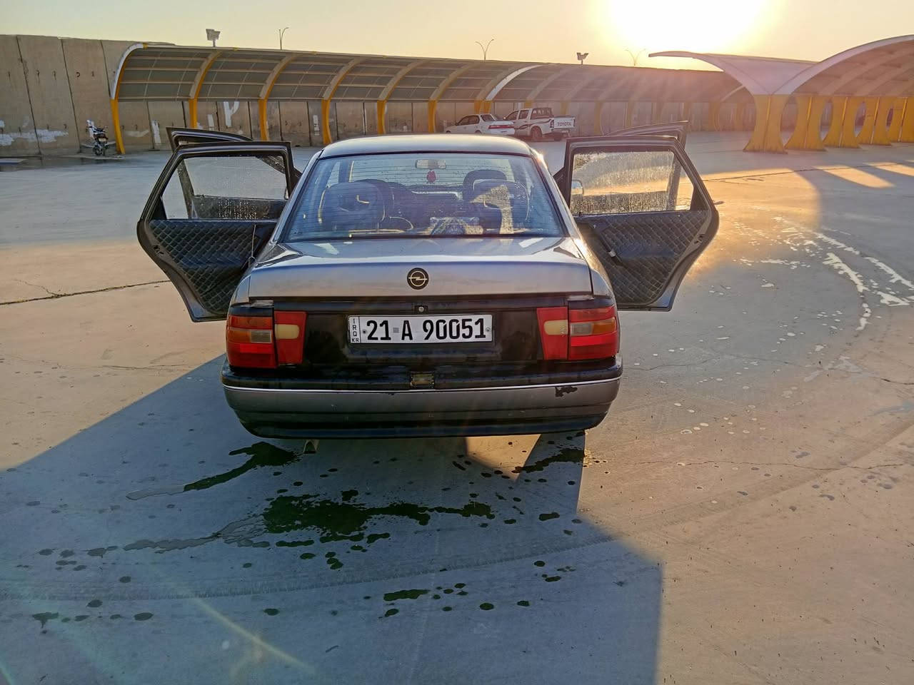 اوبل فكتر كير عادي موديل 1992 سليماني رقم جديد بطاقه بنزين بيه بس منتيه صاحب الشرعي كركوك  هذا رقمي *********** تحياتي
