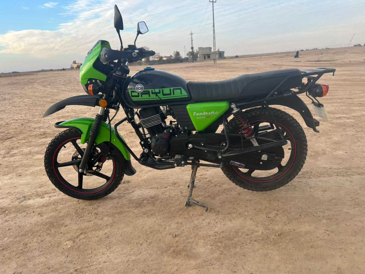 اسلام عليكم موطور دايوان 25 نضيف بعدو والله صارلو 20 يوم وسعرو مليون 450 وبي مجال لشراي نتراهم لتفاصيل  عل هاذه الرقم***********
