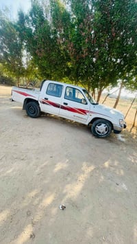 هايلوكس • ٢٠٠٣ • النجف المشخاب