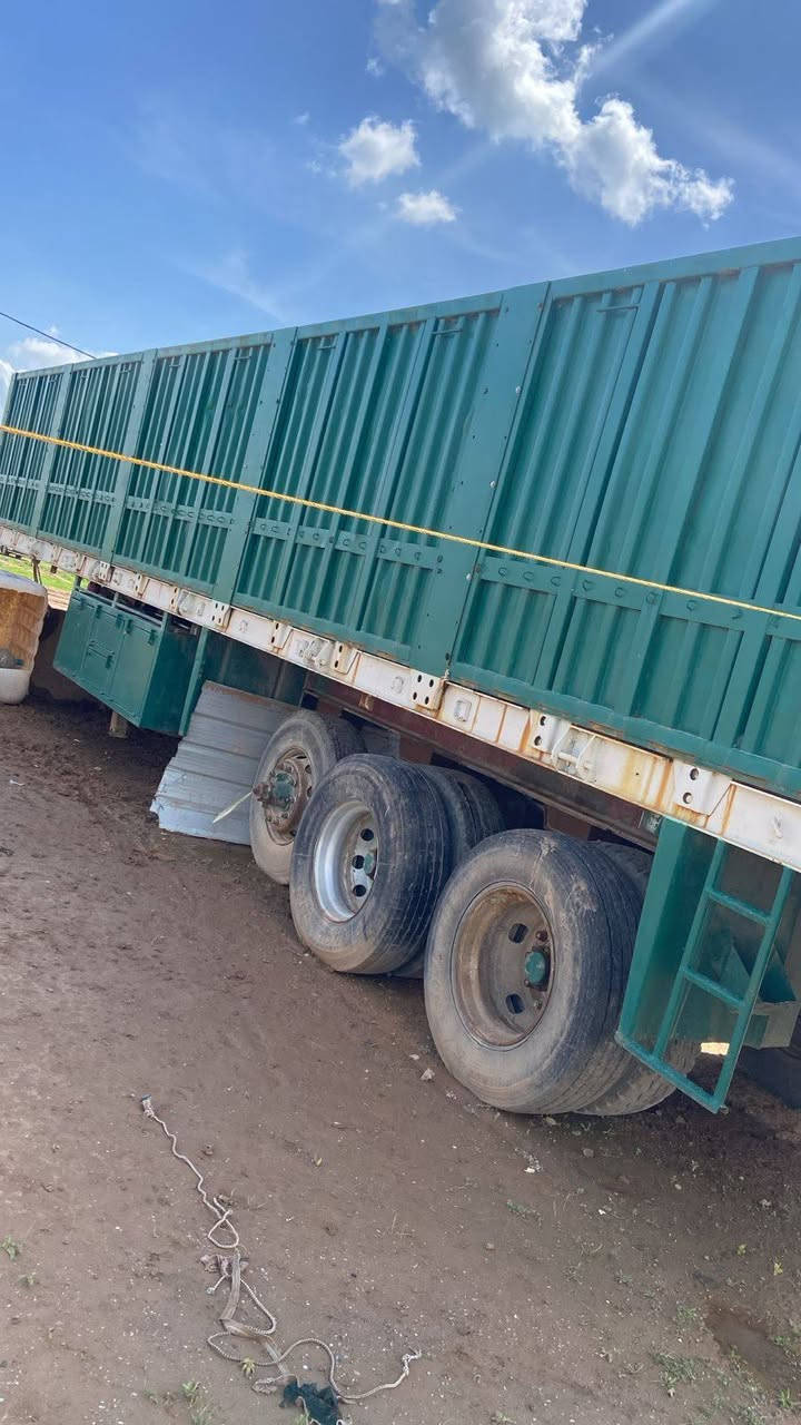 عربانه بودي للبيع 12 متر ونص ارتفاع متر و80 ثلث دناگير لعاب
السعر 75 ورقه وبيها مجال
للأستفسار *********** / ***********
