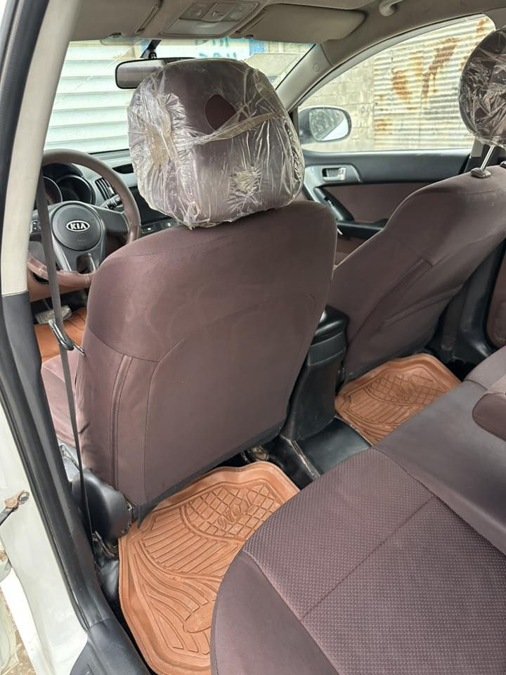 سيراتو مديل 2011 رقم بصره  باسمي  سياره جديده  مكينه1600سياره كفاله  بيه شوي موضح بالصور  تخم تاير تبريد تدفئه شرط. مكان السياره (بصره المطيحه)السعر 105 وبيه مجال للشراي اي استفسار (***********)
