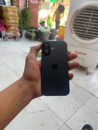 آيفون ١٦ • ١٢٨ • بطاريه ٩٥٪