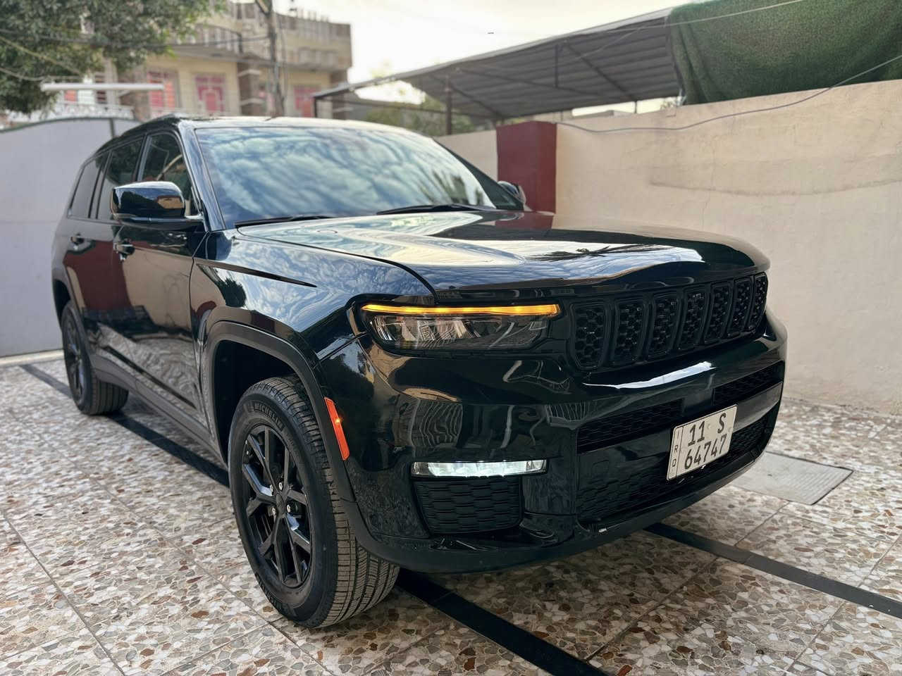 جيب  2024 بلاك توبL بانزين رقم بغداد السعر 238 ورقة قفل قفل نقد فقط بدون مراوس 

المواصفات 
ماشية 17 الف كيلو 
بلاك توب
حساسات خلفية وتوقف ذات 
رادارات امامي وجانبي وخلفي 
كشنات جلد كهرباء
تبريد 3 قطع مركزي
شفتات ستيرن 
قيادة ذاتي وتحديد مسار 
تدفئة مقاعد ومقود 
 تشغيل عن بعد 
محرك 6 سلندر / 3.6 بانزين 
وباقي المواصفات معروفة 

الضرر جاملغ وبنيد   والسونار بل منشور  

الموقع بغداد 

السعر 238 ورقة قفل قفل مابي مجال العملة
نقد فقط بدون مراوس 

اي استفسار الاتصال ***********
