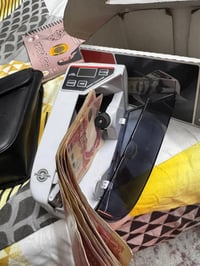 عداد نقود الكتروني • يحسب الاوراق • توصيل مجاني